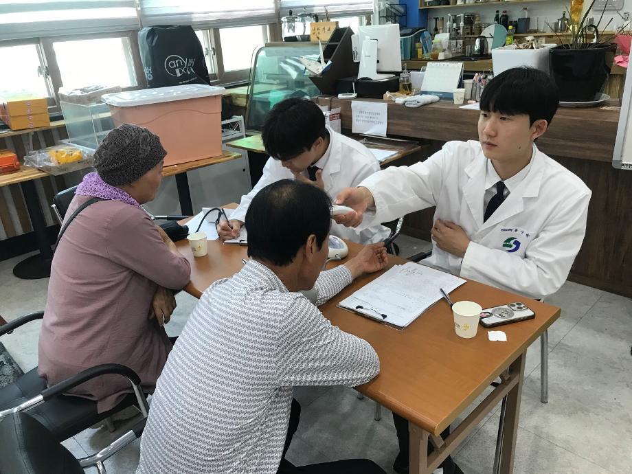 한의대 봉사동아리 '자백지용', 영월에서 하계 의료봉사 펼쳐
